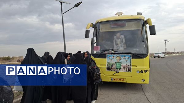اعزام دانش‌آموزان شهرستان کهک قم به اردوی راهیان نور