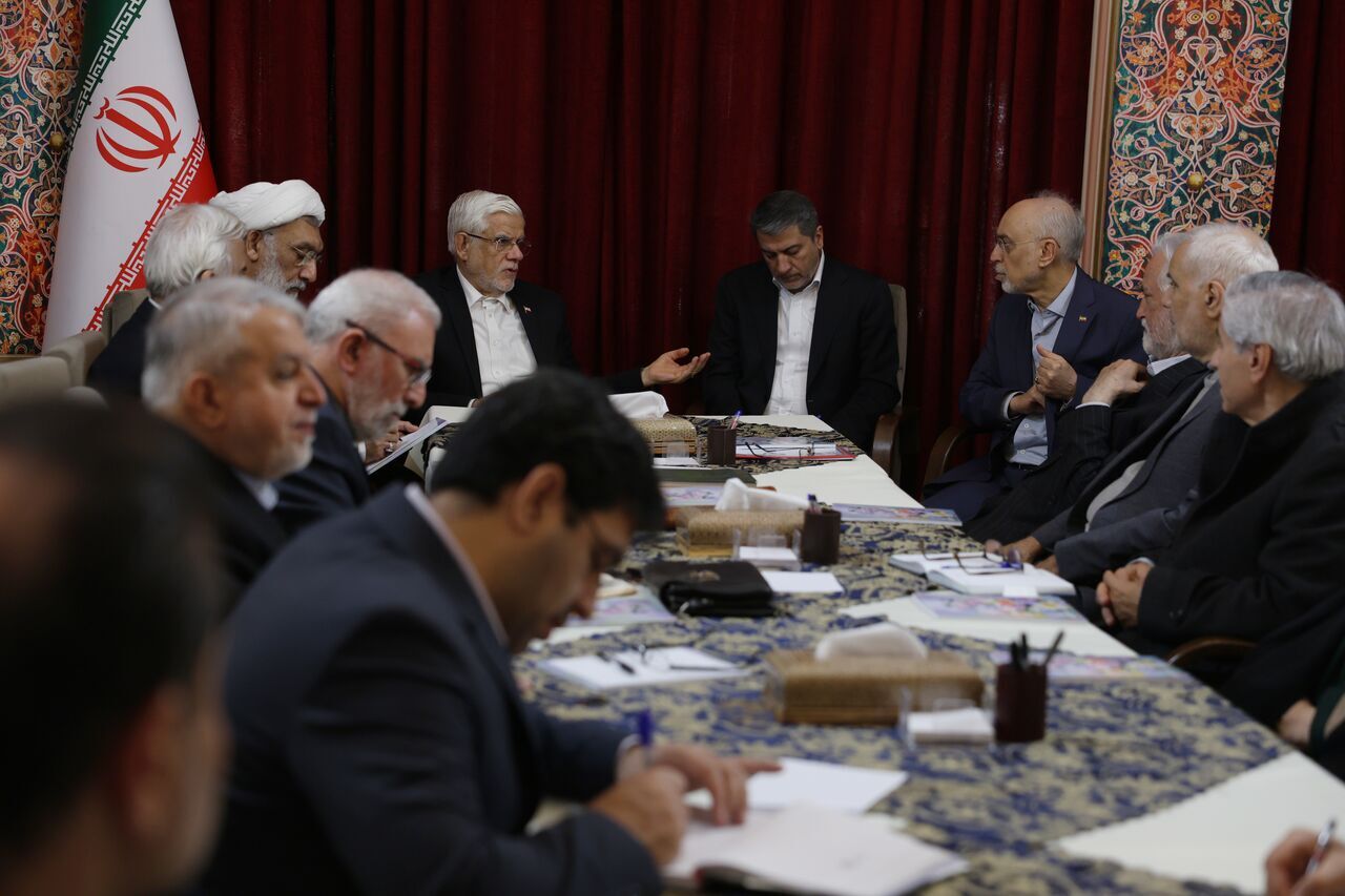 عارف : آمادگی نظامی و اقتصادی دولت نسبت به جنگ دوازده روزه افزایش یافته است