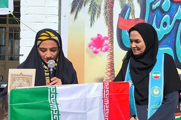 جشن مهر ایثار و نماز و بازگشایی مدارس یک مهر در دبیرستان هیأت امنایی فرهیختگان