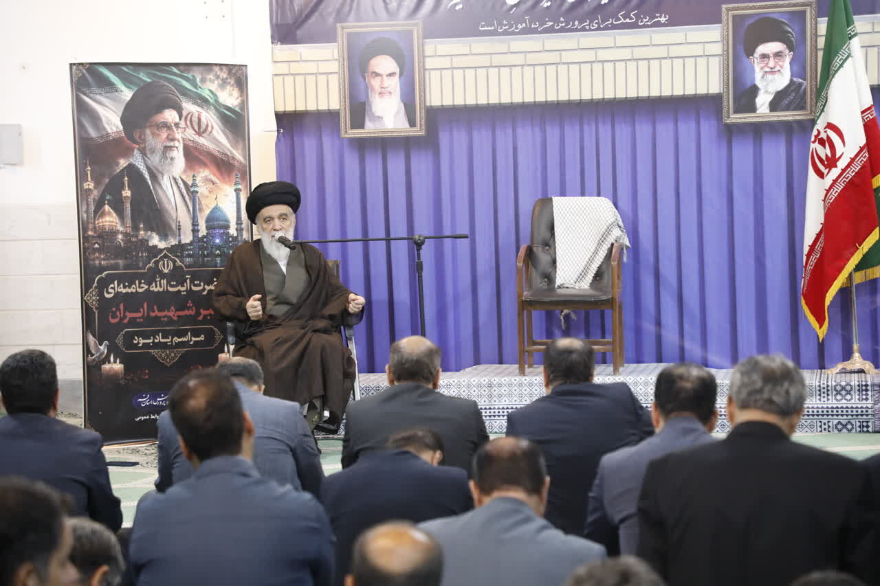اقدامات آموزش و پرورش قم در برگزاری آیین‌های پاسداشت امام شهید تحسین برانگیز است