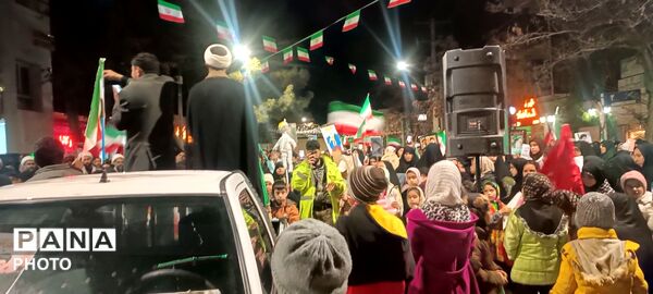 حضور مردم شهرستان باخرز در چهارشنبه سوزی دشمن