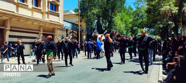 هیئت علی‌اصغر میزبان عاشقان اهل‌بیت در مراسم عزاداری 