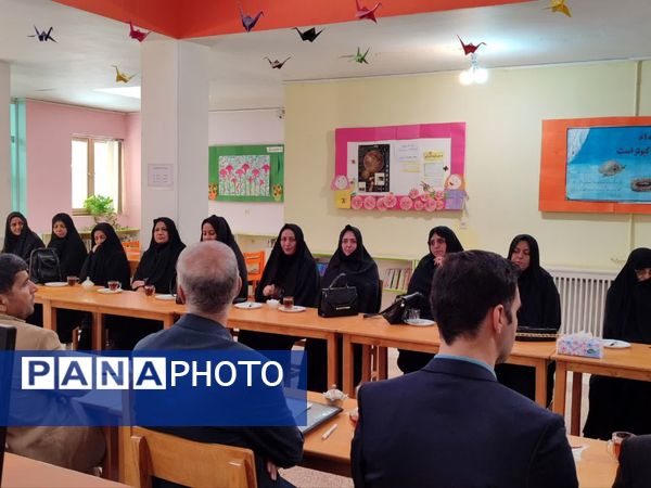 جلسه تقدیر از مدیران و معاونین پرورشی در کانون پرورش فکری کودکان و نوجوانان