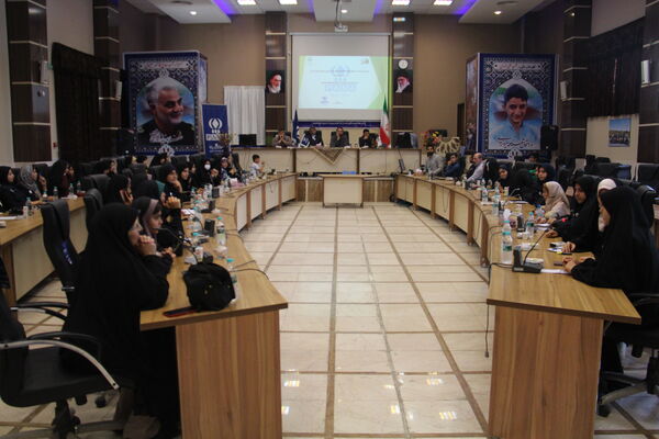 نشست قائم‌مقام سازمان دانش‌آموزی جمهوری اسلامی ایران با دانش‌آموز خبرنگاران پانا استان چهارمحال و بختیاری