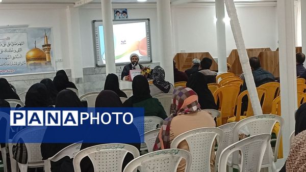 جلسه هدایت تحصیلی پایه نهمی دبیرستان میثاق ویژه والدین 