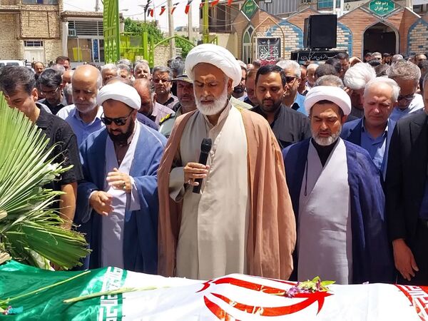 تشییع پیکر مطهر شهیده مریم قنبریان شهید جنایت رژیم صهیونیستی در آستان مقدس حضرات سیدالکریمان