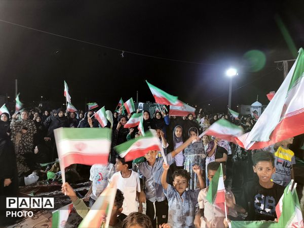 اجتماع پرشور مردم بنهکان (سندرک)؛ تجدید بیعت با رهبری و حمایت از نیروهای مسلح