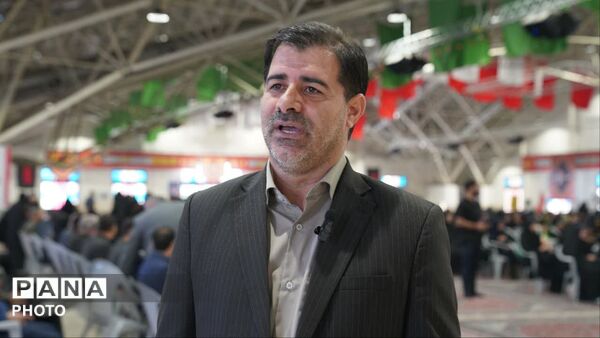 هم‌صدایی سه هزار دانش‌آموز اصفهانی در پویش ملی باید برخاست 