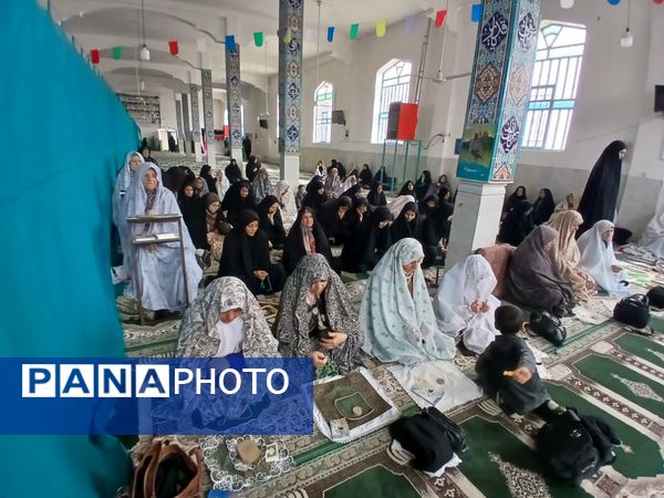 حضور در نماز جمعه، نشانه اتحاد و همبستگی 