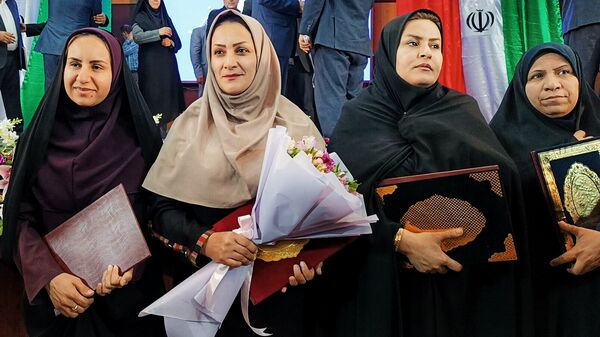 آیین گرامیداشت تجلیل از معلمان نمونه کشوری کهگیلویه و بویراحمد