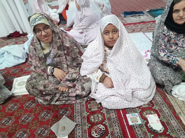 برگزاری مراسم معنوی اعتکاف مادر و دختری در مسجد امام حسن(ع) گالیکش