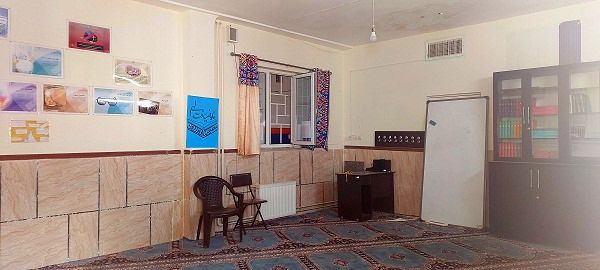 مشکل نمازخانه دبیرستان شهید احمدی‌روشن با همکاری کادر مدرسه حل شد