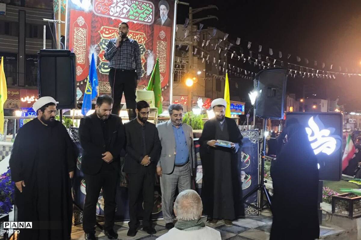 تجلیل از خبرنگاران در طنین تجمعات شبانه