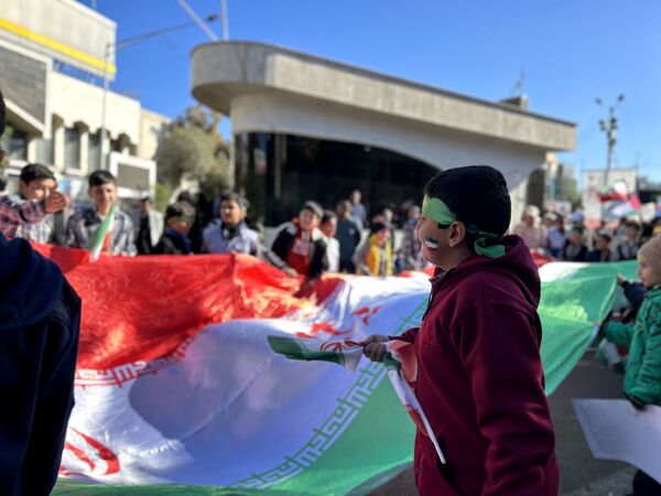 راهپیمایی ۱۳ آبان مدرسه شهید رجایی یک بجنورد