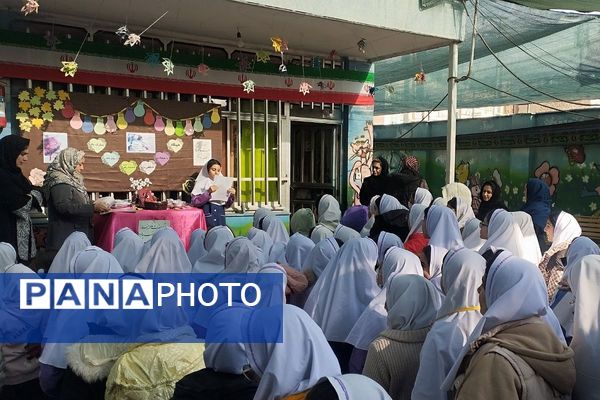 جشن میلاد بانوی نور در دبستان سرای دانش شهر قدس