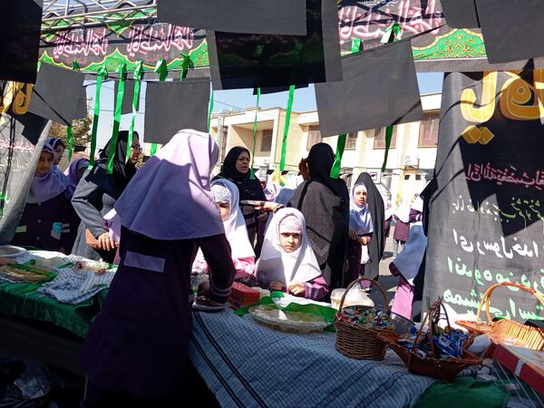 دبستان شهید کشاورز در سوگ فاطمیه