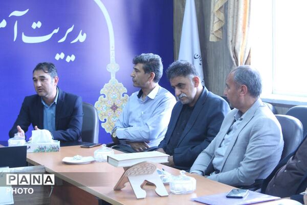 هم‌اندیشی مدیران مدارس و تشکل‌های دانش‌آموزی بجنورد