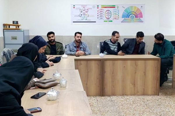 برگزاری جلسه نماد با محوریت حمایت و پیشگیری در مدرسه شهید رجایی