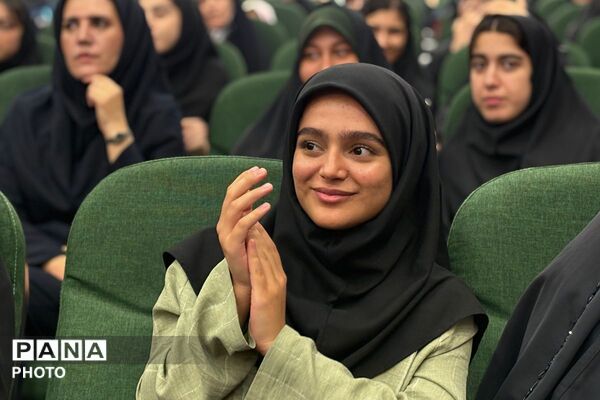 تقدیر از برگزیدگان مسابقات قرآن، عترت، نماز و فرهنگی‌هنری ملارد 