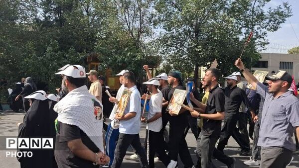 وداع با رهبر شهید انقلاب و تجدید عهد با آرمان‌های رهبر در مصلی تهران