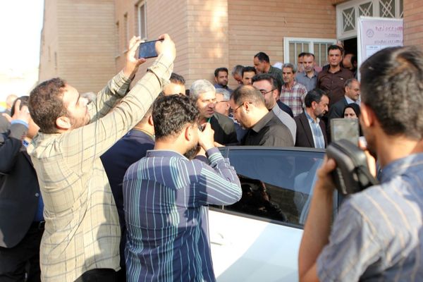 همایش خیرین مدرسه‌ساز و آیین کلنگ زنی بزرگترین مجموعه هنرستانی کشور در کاشان