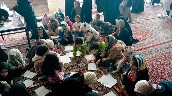 برپایی غرفه کودک در نمازجمعه شهرستان کاشمر 