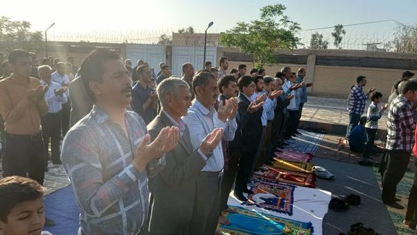 شکوه اقامه نماز عید‌ فطر در سراسر استان کرمان