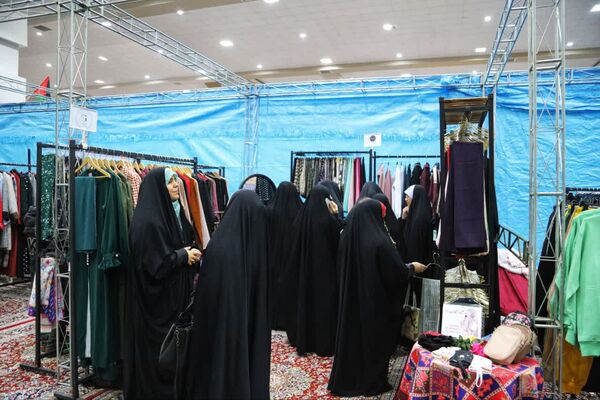 افتتاح نمایشگاه «به وقت رفاقت» در بجنورد 
