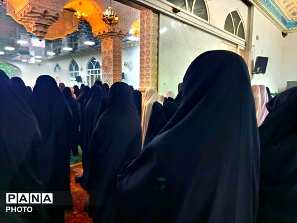 نماز جماعت همزمان با شهادت امام صادق(ع)