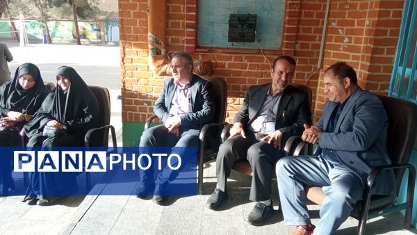 مراسم سیزدهم آبان ماه در مدرسه الزهرا با هدف استکبار ستیزی 