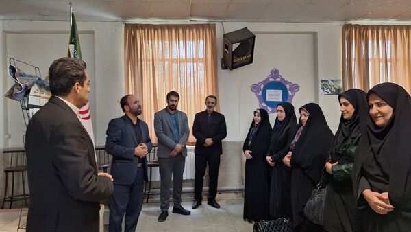 افتتاحیه جشنواره همیار معلم در دبیرستان فاطمیه ناحیه یک کرج