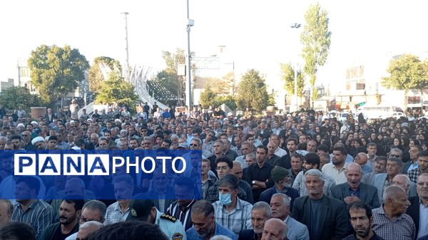 وداع باشکوه مردم قروه با پیکر مطهر شهید ایوب شیری