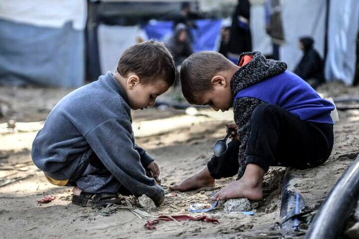 یونیسف: جنگ دوران کودکی را از کودکان غزه ربود/۴ هزار طفل نیاز به انتقال به خارج دارند