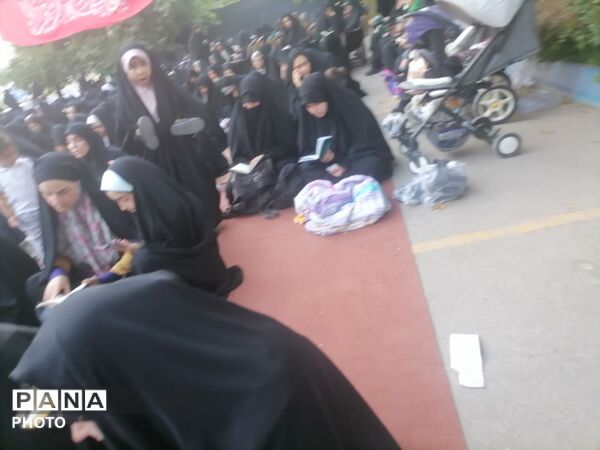 دعای پرفیض عرفه در موسسه جوانان آستان قدس رضوی