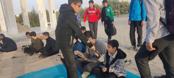 زیارت عاشورا و غبار روبی مزار شهدای گمنام نیشابور