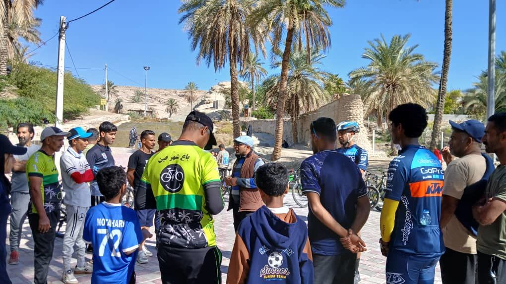 همایش دوچرخه‌سواری در فین 