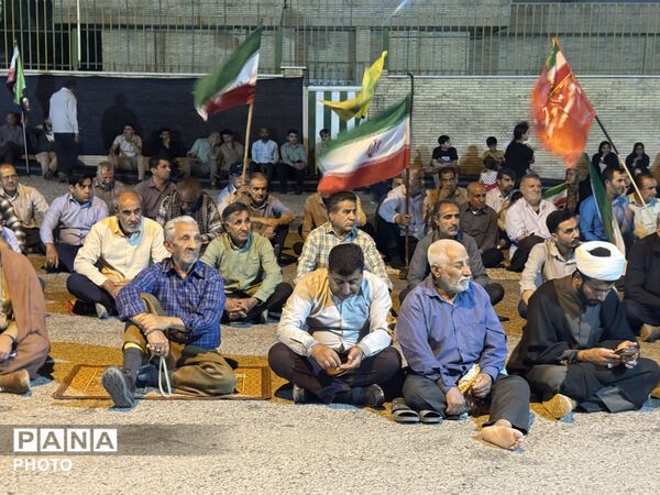 در شبِ سه‌شنبه، ۲۲ اردیبهشت، شهر با حضور پرشوق مردمانش جانی تازه گرفت