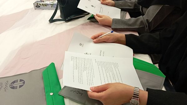 دوره توانمندسازی زیست‌محیطی برای مراقبان سلامت مدارس ابتدایی در چهارمحال و بختیاری