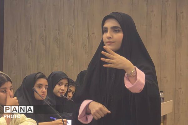 کارگاه فن بیان و اجرا در بهارستان دو