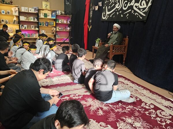همایش احلی من العسل در اتحادیه انجمن‌های اسلامی دانش‌آموزی نیشابور