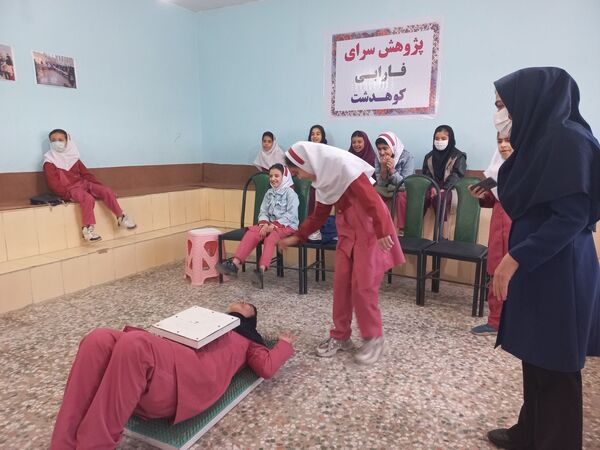 گرامیداشت روز پژوهش با تجربه‌ای علمی در پژوهش‌سرای فارابی کوهدشت