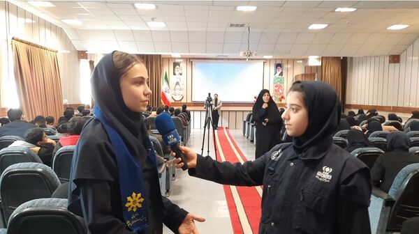 اولین نشست روسای تشکل‌های دانش‌آموزی مدارس سمپاد استان در دبیرستان فرزانگان ۲دوره دوم ناحیه۷ مشهد 