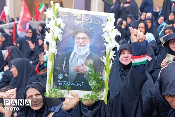 قسم به این مشت گره کرده