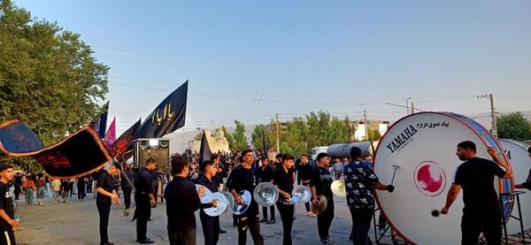  حضور پررنگ نوجوانان وجوانان در تاسوعای حسینی