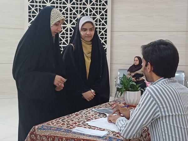 جشن ستارگان دانش‌آموزی در تالار شهرداری دولت‌آباد شهرستان برخوار 