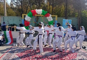  افتتاحیه المپیاد ورزشی درون مدرسه‌ای دبستان دخترانه بعثت۲