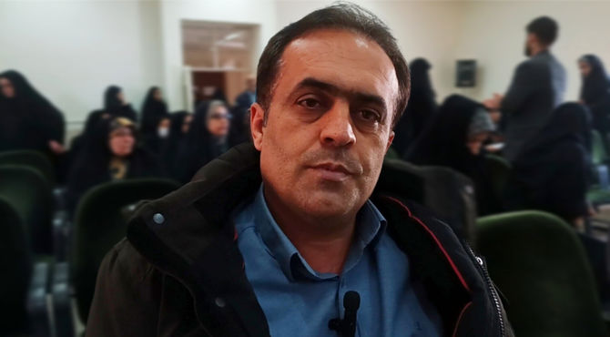 والدین آگاه در مدیریت هیجانات می‌توانند به نوجوانان کمک کنند