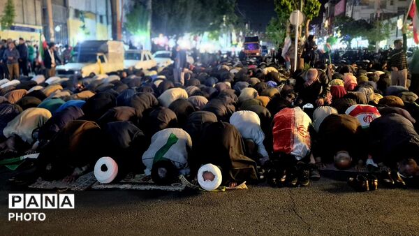 خروش مردم فردیس در تداوم مسیر انقلاب