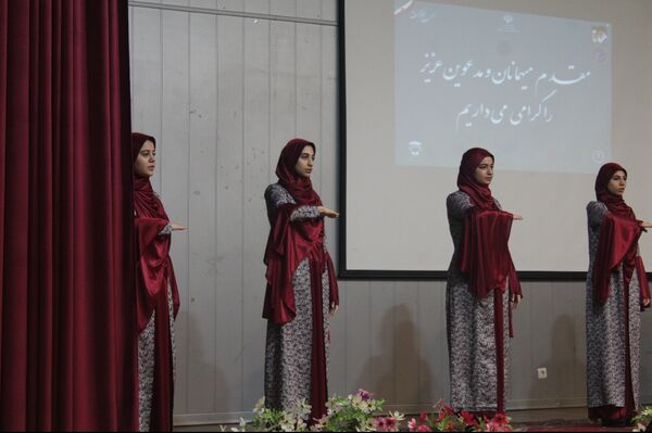 آیین تجلیل از خیرین مدرسه‌ساز