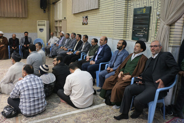 اعزام نخستین گروه از دانش‌آموزان ناحیه 4 قم به اردوی راهیان نور